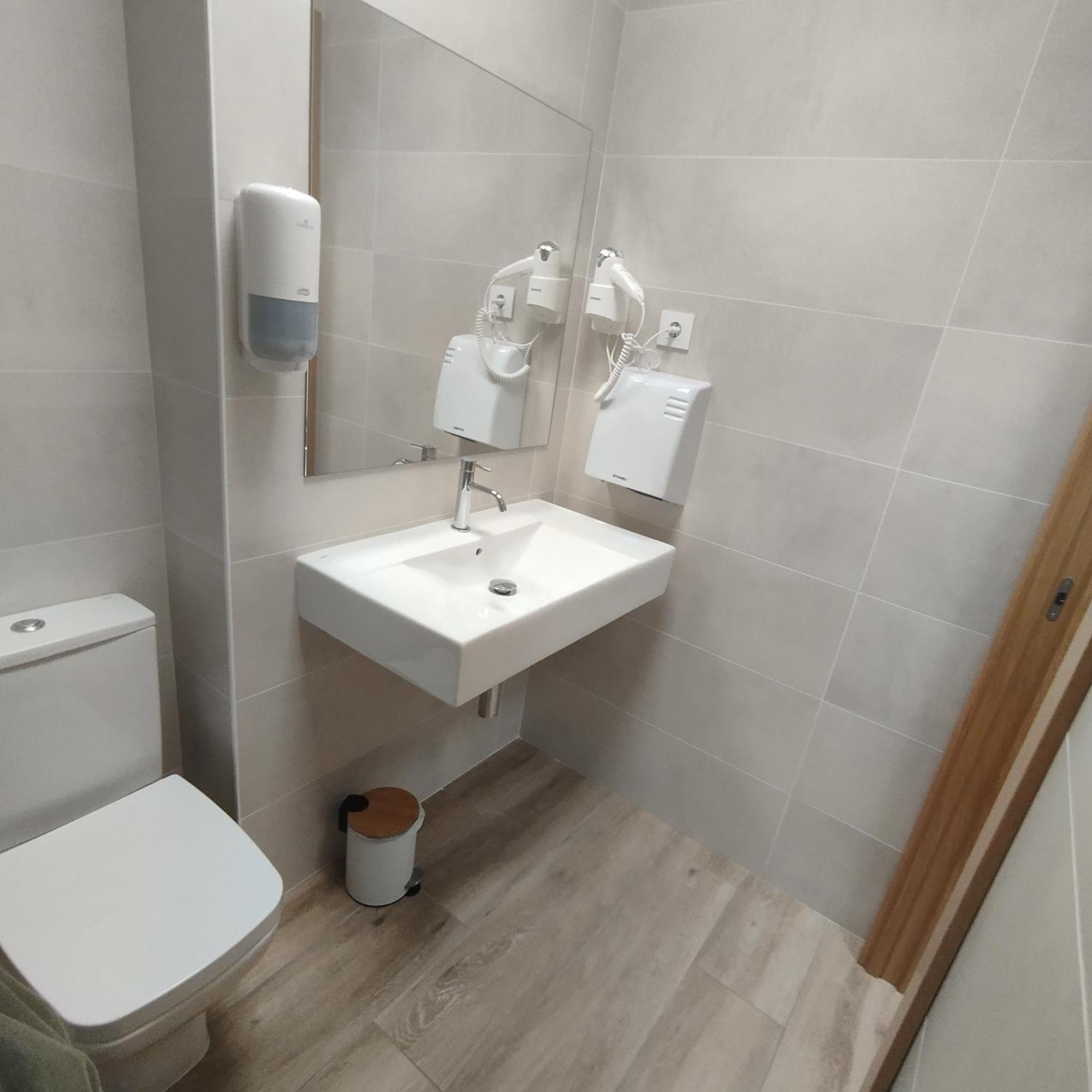 Dpaso Urban Hostel Понтеведра Экстерьер фото
