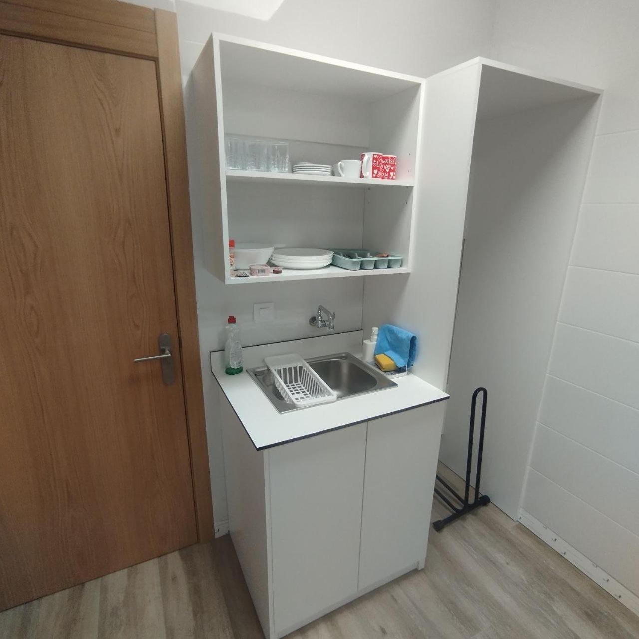Dpaso Urban Hostel Понтеведра Экстерьер фото