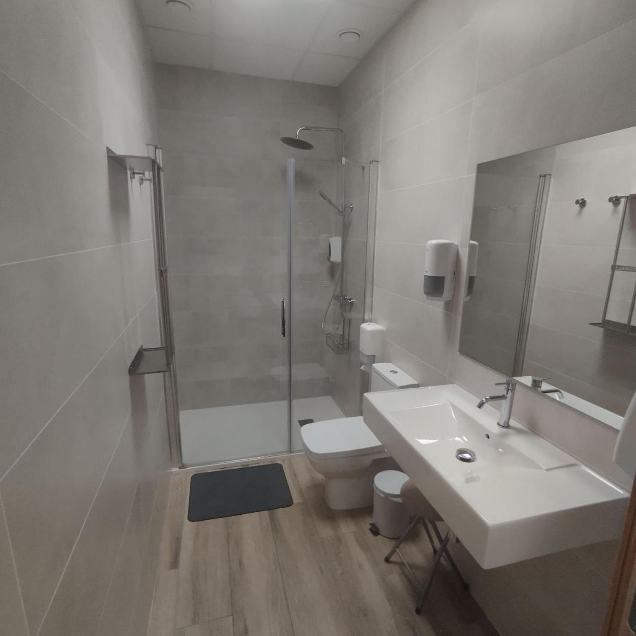 Dpaso Urban Hostel Понтеведра Экстерьер фото
